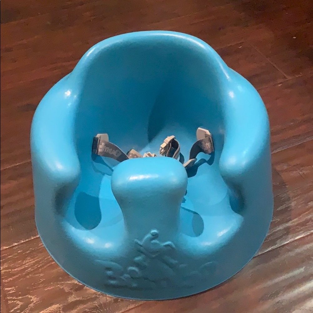 Bumbo floor booster seat